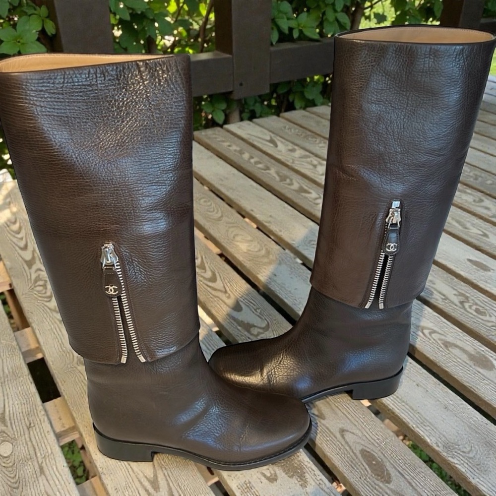 Chanel brown leather boots, sz 36.5 - Picture 5 of 11